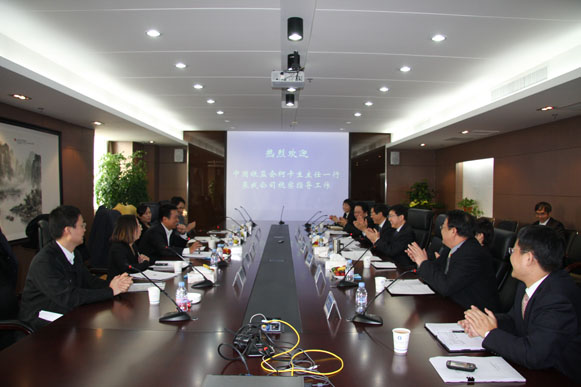 柯主任讲话受到热烈迎接