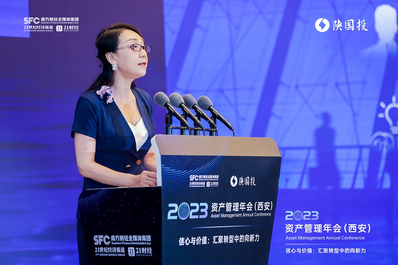 图10 佰利乐市场总监孙西燕介绍佰利乐财富全新产品系统.jpg